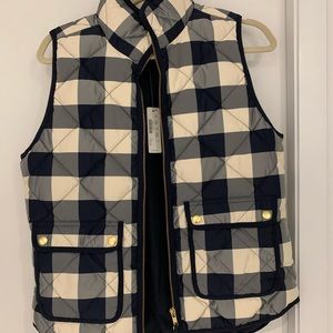 NWT J.Crew navy/cream check excursion vest